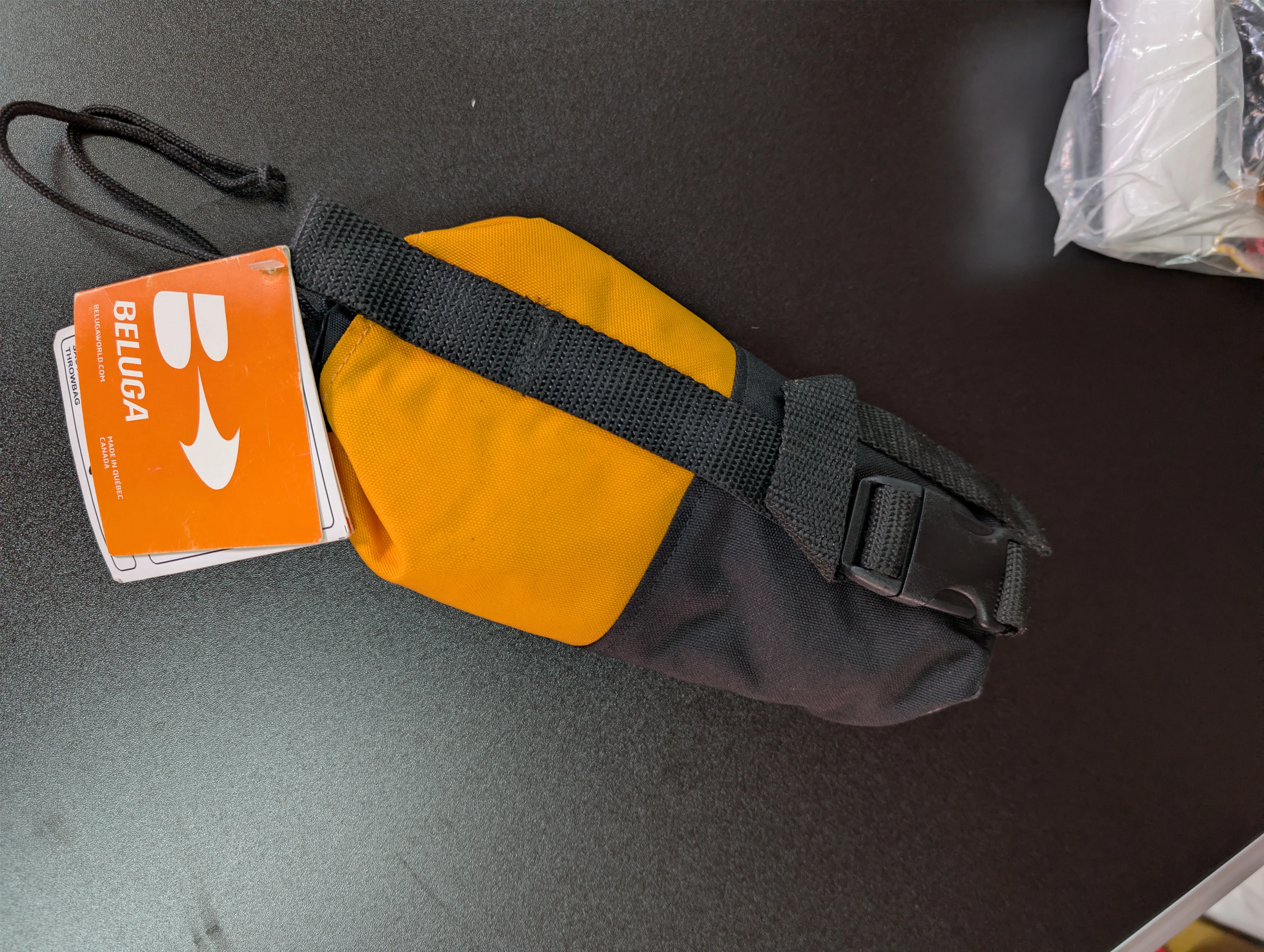 Beluga Throw Bag